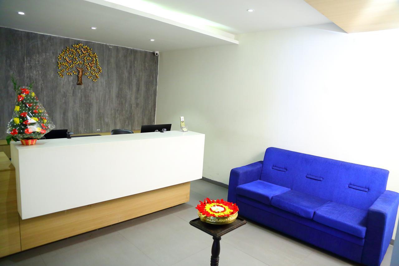 Abhayaa Hotel Visakhapatnam Bagian luar foto